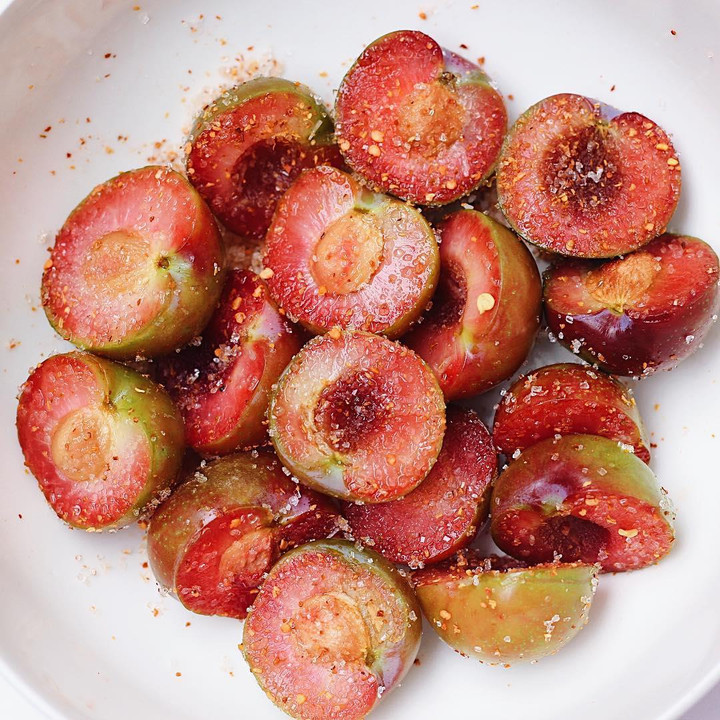 Mận hậu đầu mùa: Vừa chua vừa chát nhưng chị em vẫn mê mệt khi chấm với thứ này - 6