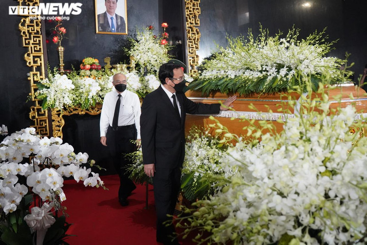 Lãnh đạo Đảng, Nhà nước viếng PCT Thường trực TP.HCM Lê Hoà Bình - 3