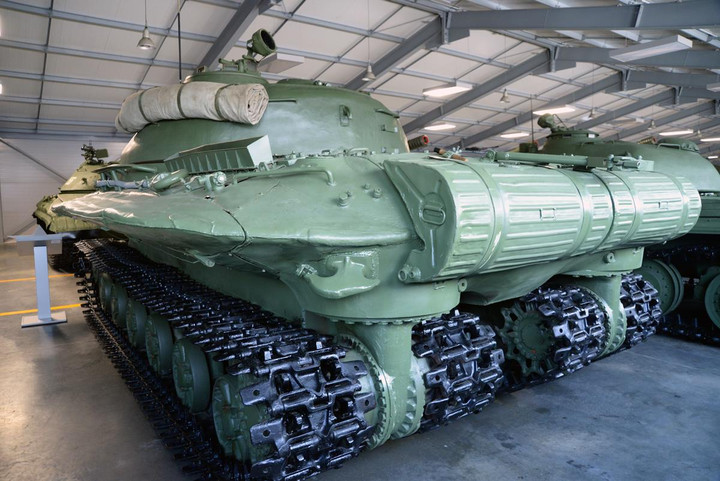 Nga đưa xe tăng hạng nặng từ thời Chiến tranh Lạnh hoạt động trở lại - 5