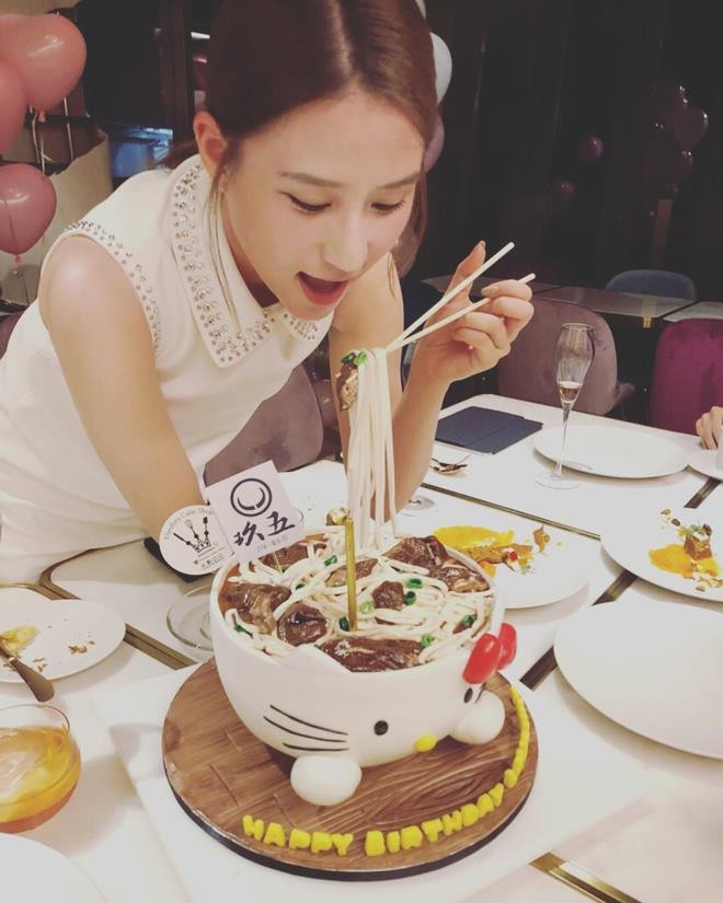 sao Hong Kong kinh doanh thua lỗ vì dịch Covid-19 ảnh 1 Kinh doanh thua lỗ, Tạ Đình Phong đóng cửa 6 tiệm bánh - 1