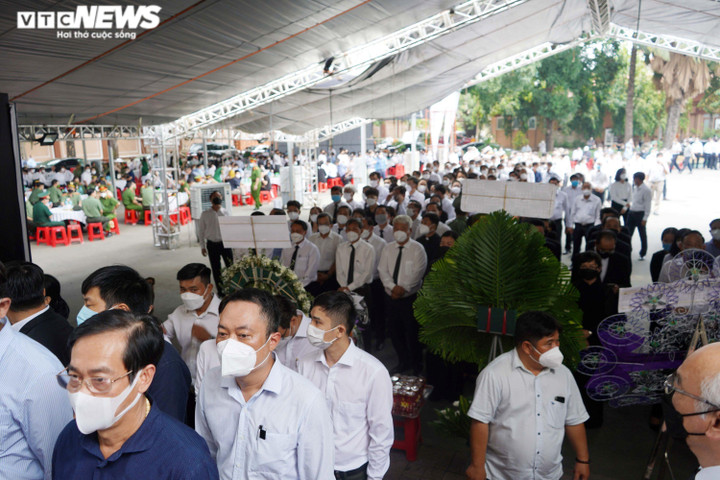 Lãnh đạo Đảng, Nhà nước viếng PCT Thường trực TP.HCM Lê Hoà Bình - 7