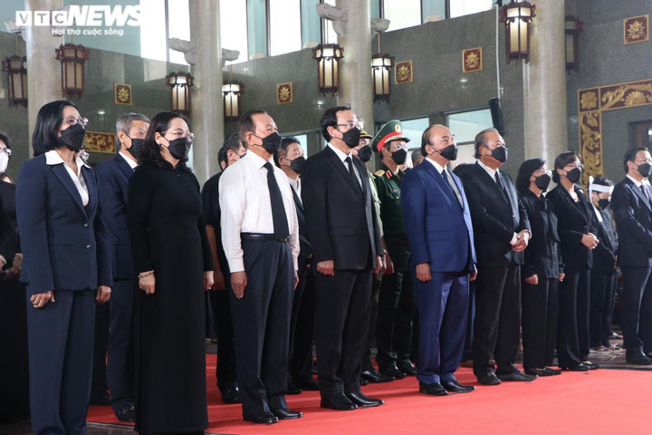 Lãnh đạo Đảng, Nhà nước viếng PCT Thường trực TP.HCM Lê Hoà Bình - 5