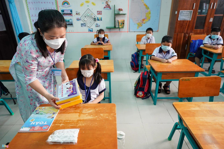 Trường học ở TP.HCM chuẩn bị tiêm vaccine COVID-19 cho trẻ 5-11 tuổi - 2