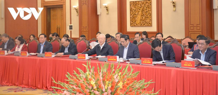 Tổng Bí thư chủ trì cuộc làm việc của Bộ Chính trị với lãnh đạo TP Hà Nội - 5