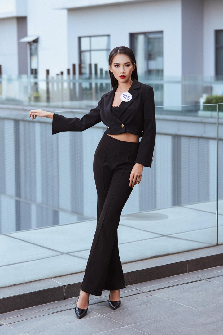 Nhan sắc 10 thí sinh đầu tiên lọt Top 70 Hoa hậu Hoàn vũ Việt Nam 2022 - 4