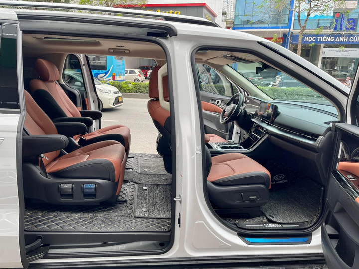 Kia, Carnival, Sedona ảnh 4 Kia Carnival đã qua sử dụng được bán lại với giá hơn 1,5 tỷ đồng - 5