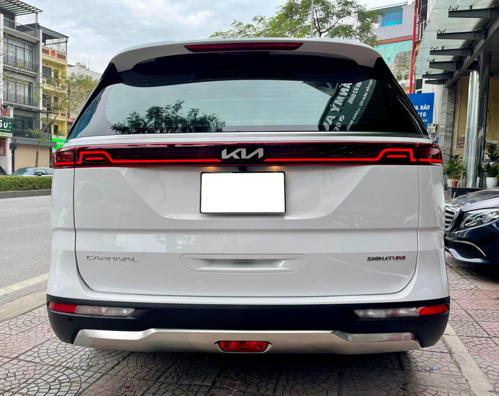 Kia, Carnival, Sedona ảnh 3 Kia Carnival đã qua sử dụng được bán lại với giá hơn 1,5 tỷ đồng - 4