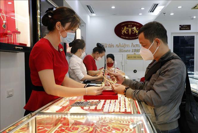 Vàng sẽ kém hấp dẫn? - 1