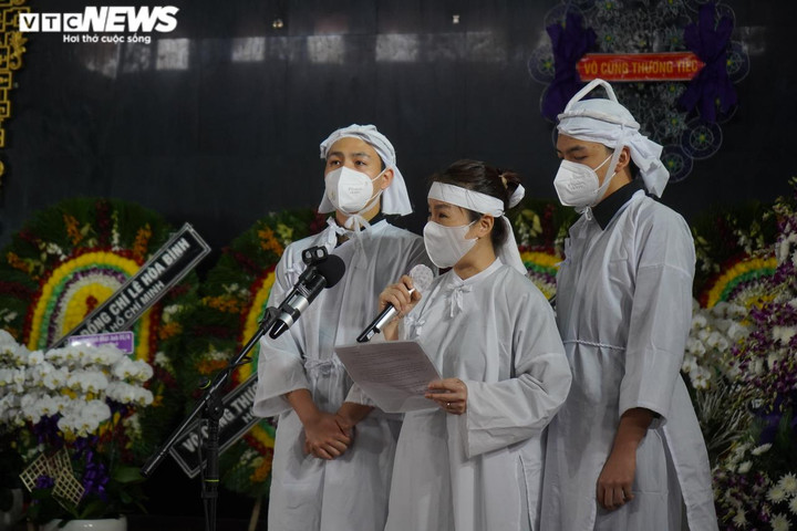 Xúc động lễ truy điệu, tiễn đưa Phó Chủ tịch Thường trực UBND TP.HCM Lê Hòa Bình - 4