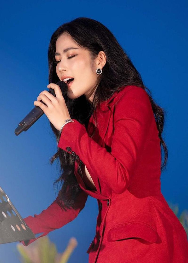 Nam Em bị tố 'dùng chùa' ca khúc độc quyền của Tóc Tiên - 1