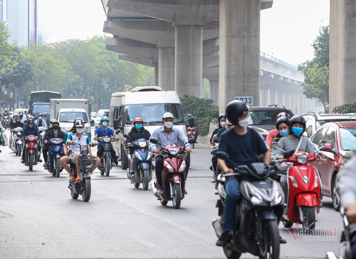 Cảnh sát hóa trang ghi hình xe khách vi phạm, tài xế hết đường chối - 6