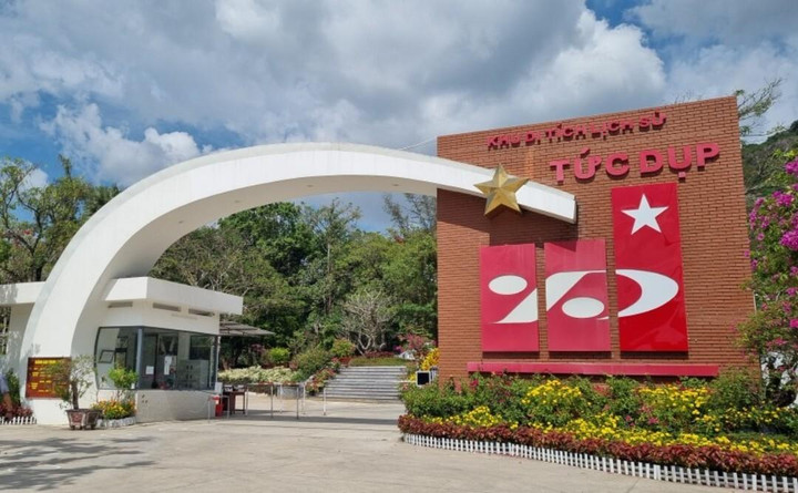 An Giang yêu cầu tạm dừng 2 điểm tham quan du lịch chưa được cấp phép - 1