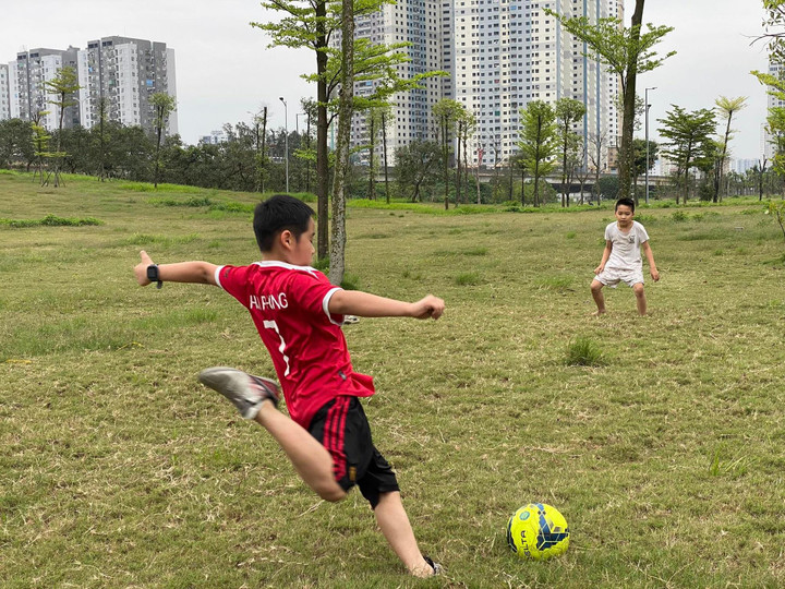 Chuyên gia: 'Chưa cho trẻ mầm non, lớp 1 đến lớp 6 tới trường là vô lý' - 3