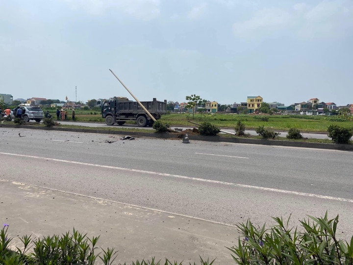 Vợ chồng nguyên Bí thư Tỉnh ủy Ninh Bình qua đời sau tai nạn ô tô - 1