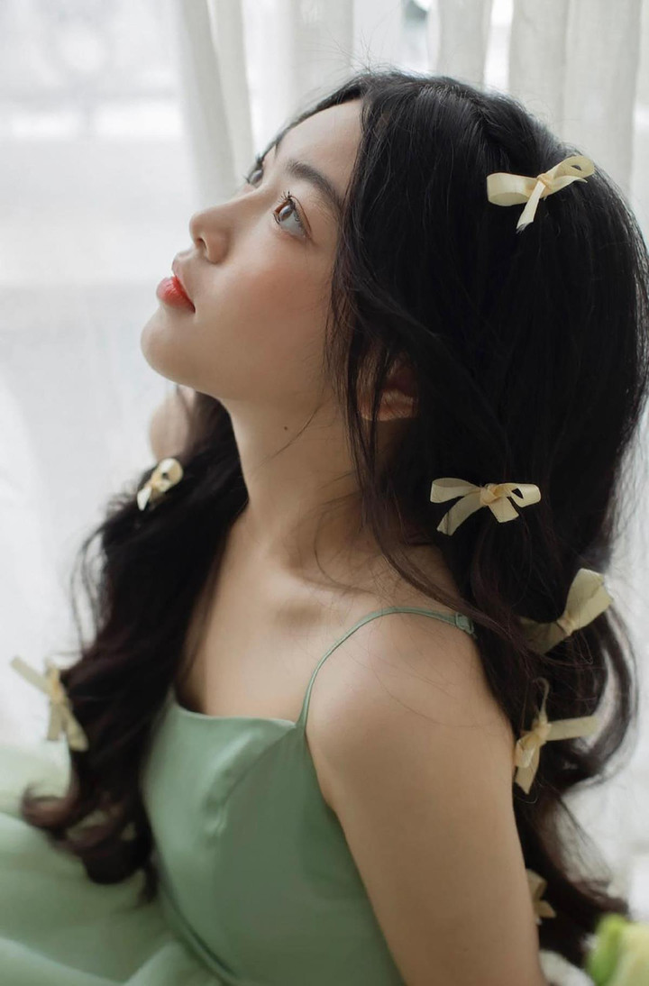 Con gái MC Quyền Linh 'đốn tim' cộng đồng mạng bởi vẻ đẹp trong veo tuổi 16 - 6