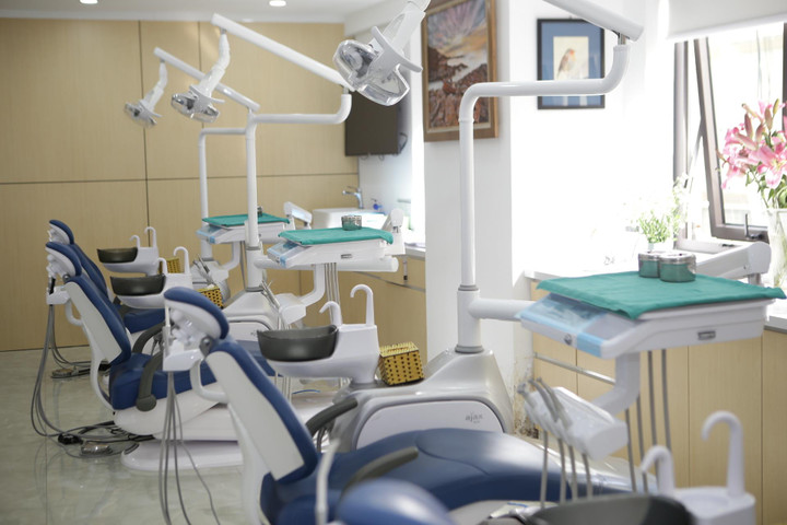 Nha khoa Mạnh Chiến tặng 2000 gói chăm sóc răng miệng & ưu đãi mừng lễ 30/4-1/5 - 3