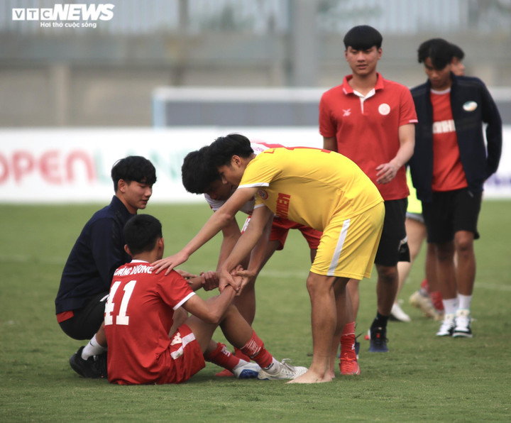 Thua ngược U19 Hà Nội, cầu thủ U19 Viettel khóc nức nở - 12
