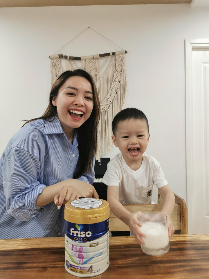 Sara Lưu khoe ảnh hai nhóc tì, cục cưng nhà Lan Khuê không hề kém cạnh - 7