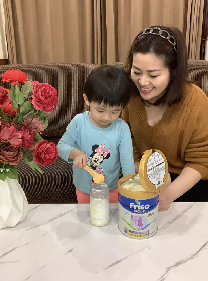 Sara Lưu khoe ảnh hai nhóc tì, cục cưng nhà Lan Khuê không hề kém cạnh - 8