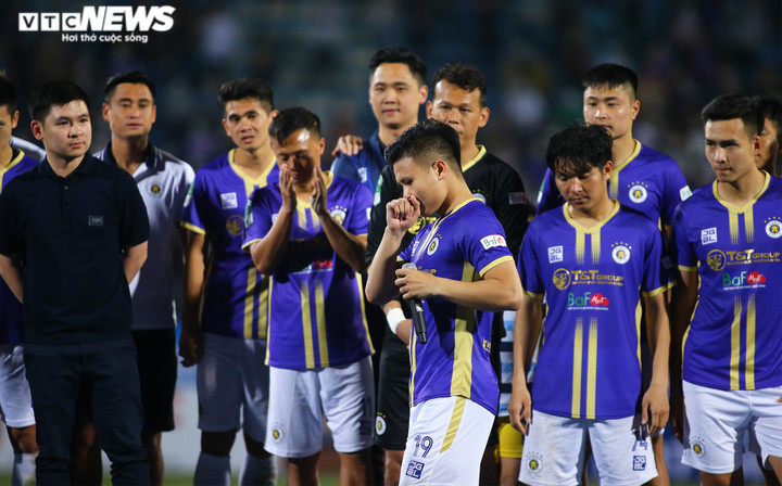 Quang Hải rớm nước mắt trong ngày chia tay Hà Nội FC - 6