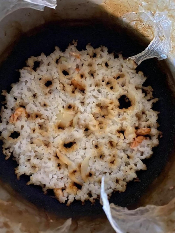 Bất lực với những màn nấu cơm thảm họa, ảnh cuối nhìn là chỉ muốn than trời - 1