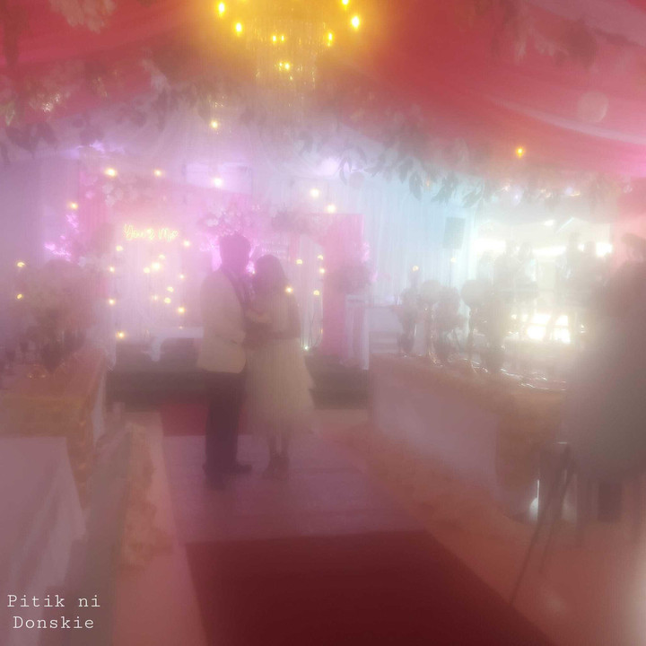 Dở khóc dở cười bộ ảnh cưới 'chìm trong sương khói mờ nhân ảnh’ gây bão MXH - 3