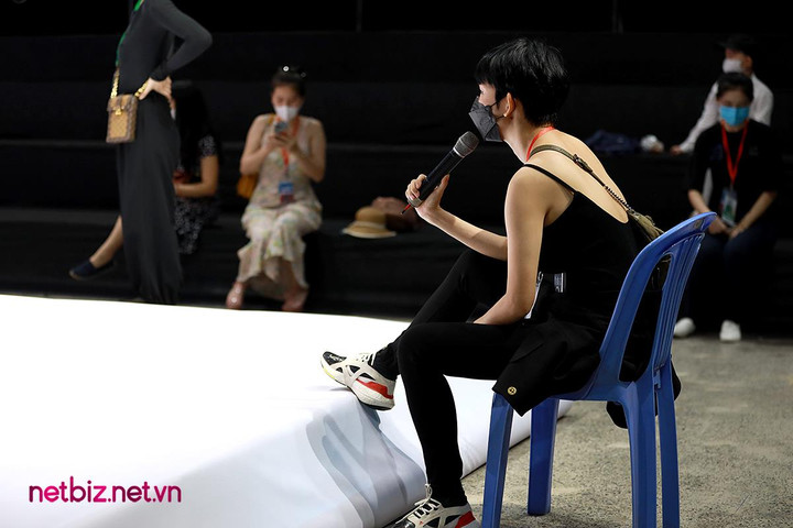 3 con nuôi của nhà thiết kế Đỗ Mạnh Cường trình diễn chuyên nghiệp trên sân khấu - 5