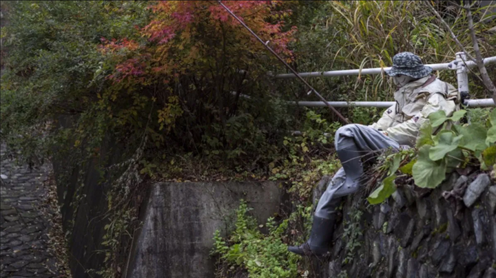 Ngôi làng nơi con người sống với hình nộm, khắp đường phố chỉ toàn búp bê - 3
