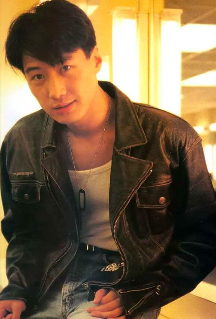 Vẻ đẹp trai khiến fan nữ điên cuồng của các 'nam thần' Hoa ngữ thời trẻ - 6