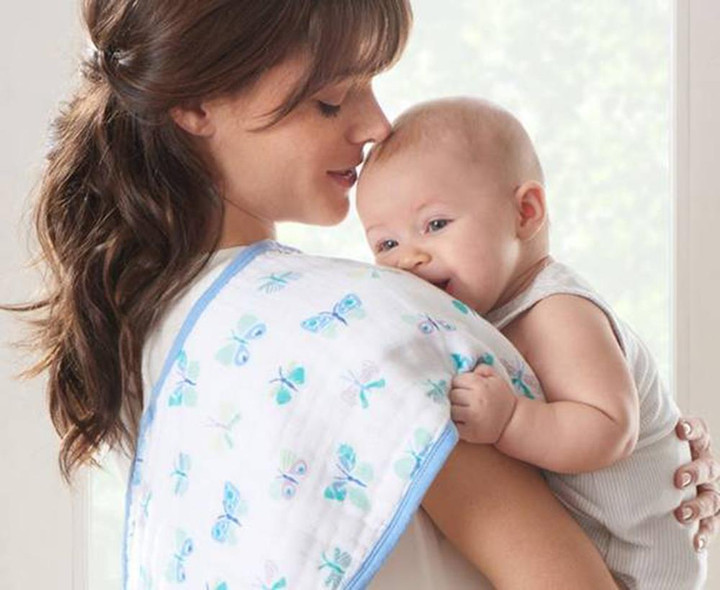 3 vị trí trên cơ thể trẻ mà bố mẹ chạm càng nhiều, con càng thông minh - 4