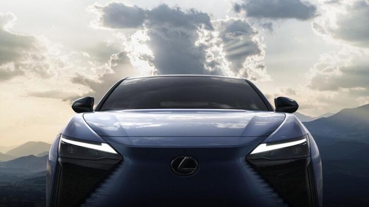 Lexus RZ 450e 2023 hé lộ hình ảnh ngoại thất - 4