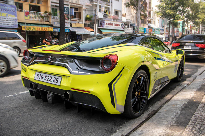 Ferrari 488 GTB làm mới theo phong cách xe đua tại TP.HCM - 14