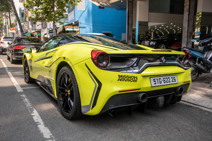 Ferrari 488 GTB làm mới theo phong cách xe đua tại TP.HCM - 13