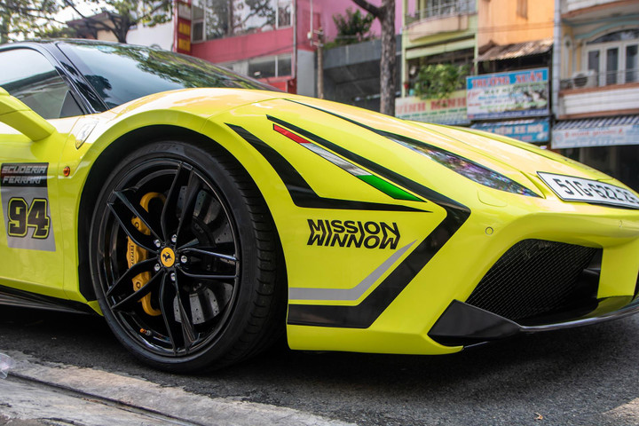 Ferrari 488 GTB ảnh 8 Ferrari 488 GTB làm mới theo phong cách xe đua tại TP.HCM - 8