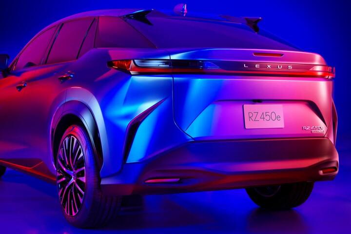 Lexus RZ 450e 2023 hé lộ hình ảnh ngoại thất - 10