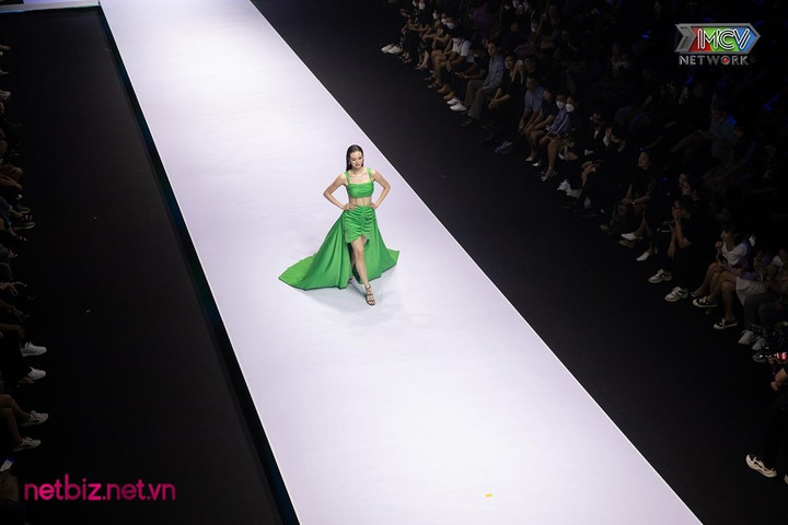 Màn tái xuất cực đỉnh của Hương Giang sau thời gian vắng bóng - 10