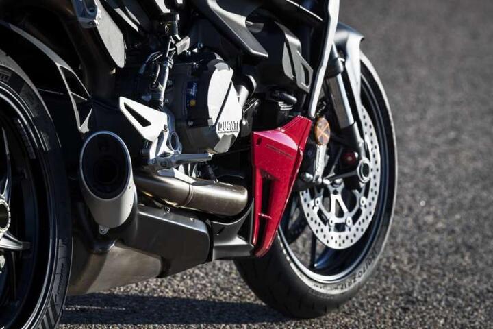 Ducati Malaysia dự kiến ra mắt bộ đôi Ducati V - 8