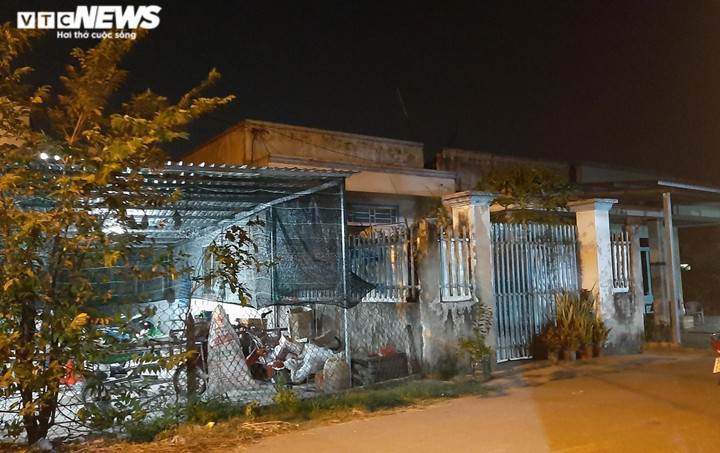 Hàng xóm bé gái 7 tuổi chết bất thường ở TP.HCM nói gì? - 1