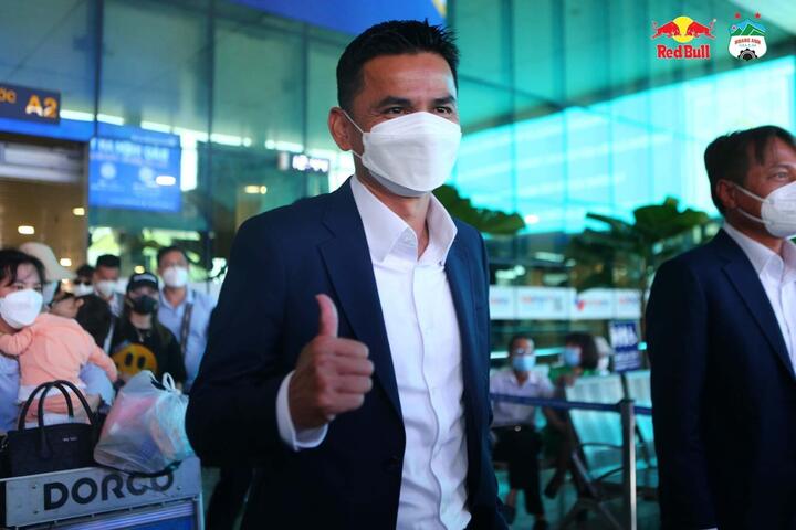 HAGL đến TP.HCM, chuẩn bị đá AFC Champions League - 1