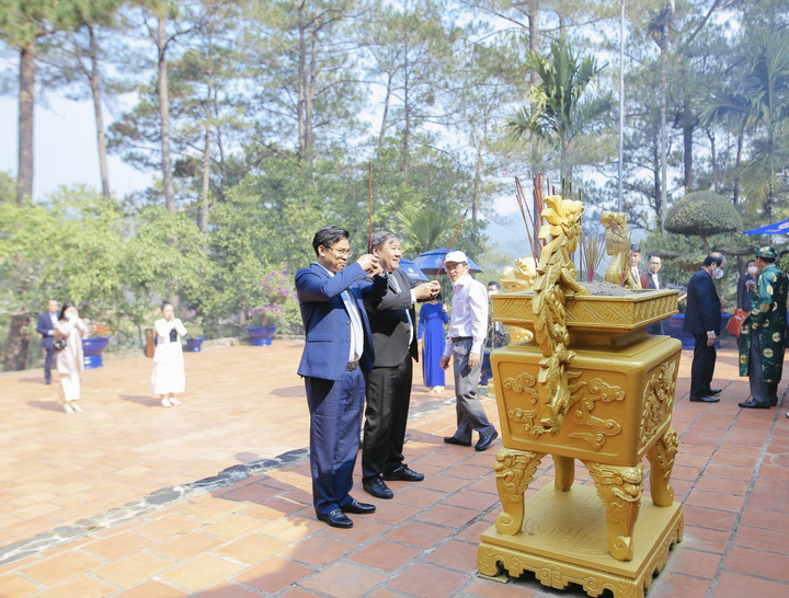 Nam A Bank hướng về cội nguồn với nhiều hoạt động ý nghĩa - 3