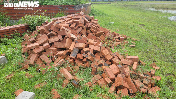 Ảnh: Nhiều dự án ‘ngâm’ đất vàng ở Hà Tĩnh, bỏ hoang lâu năm không thu hồi - 13