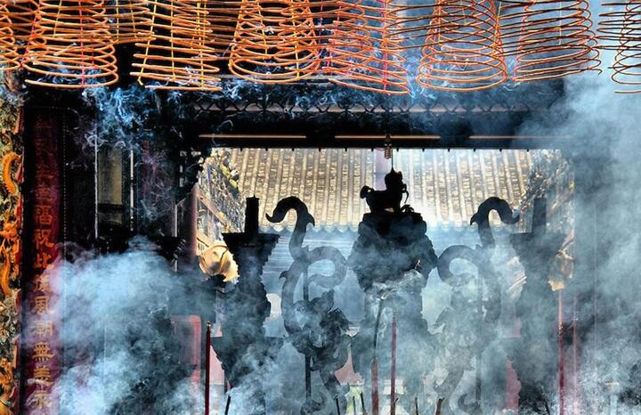 Không thắp hương khi đi chùa lễ Phật, có lỗi không? - 1