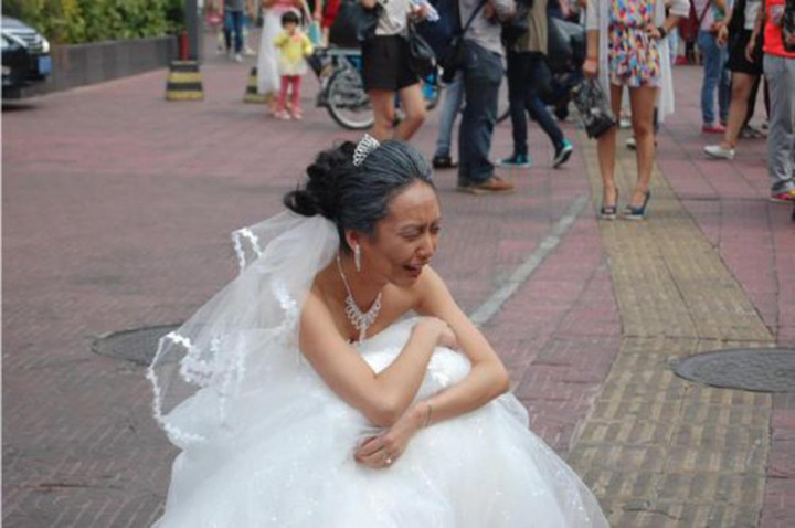 Đi chụp ảnh cưới, chú rể nổi giận bỏ về khi nhìn thấy bộ dạng khác lạ của cô dâu - 3