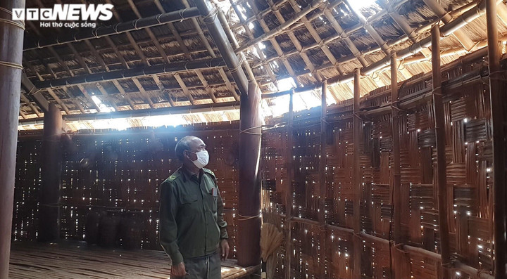 Ảnh: Nhà truyền thống tiền tỷ xuống cấp, dân không có nơi sinh hoạt cộng đồng - 11