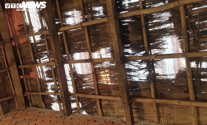 Ảnh: Nhà truyền thống tiền tỷ xuống cấp, dân không có nơi sinh hoạt cộng đồng - 7