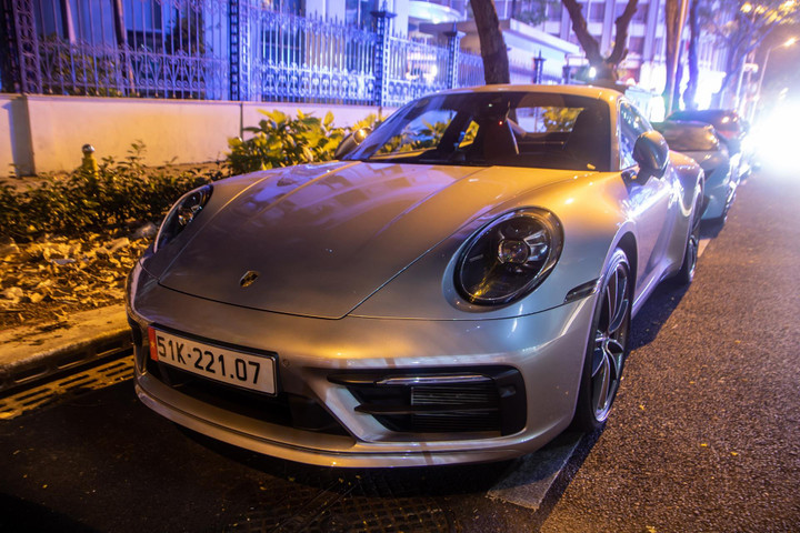 Dàn xế hộp đắt tiền tụ họp trước thềm hành trình siêu xe - 7