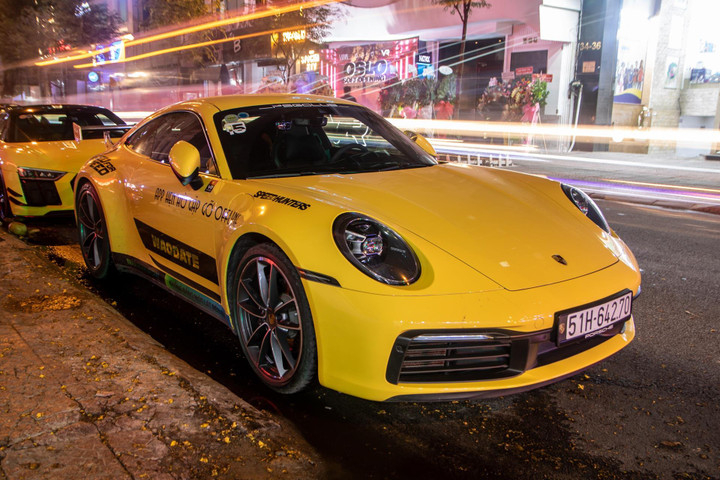 Dàn xế hộp đắt tiền tụ họp trước thềm hành trình siêu xe - 5