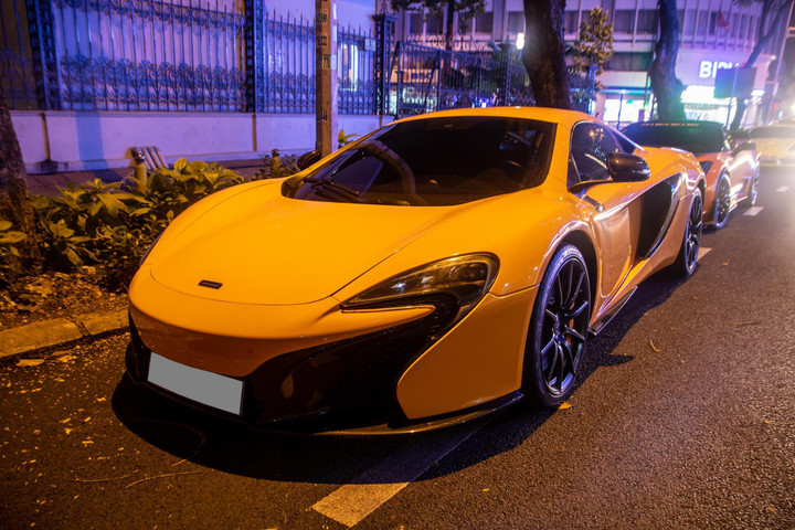 Dàn xế hộp đắt tiền tụ họp trước thềm hành trình siêu xe - 8