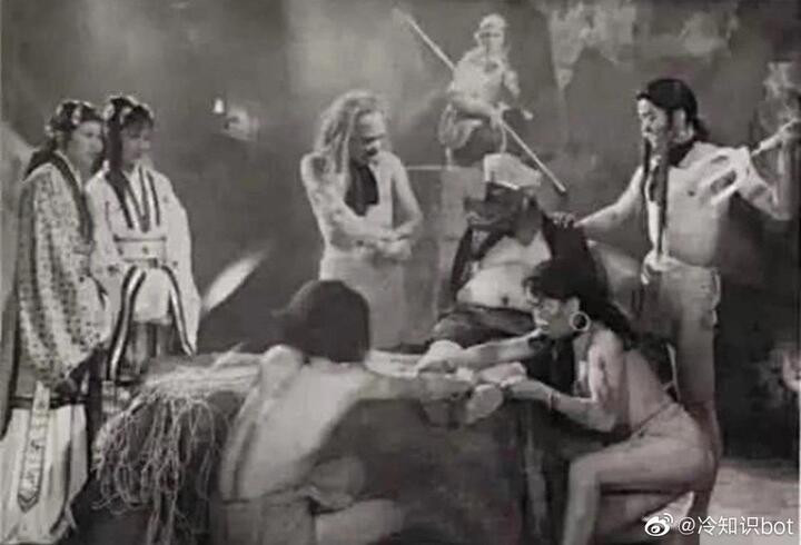 Quá gợi cảm, phim 'Tây du ký' đầu tiên của Trung Quốc từng bị cấm chiếu - 4