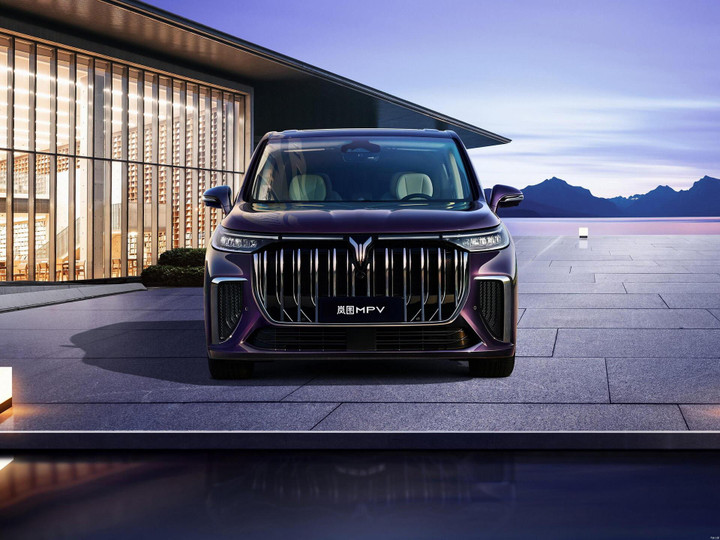 Chi tiết mẫu MPV nhanh nhất thế giới , giá từ 1,3 tỷ đồng - 3